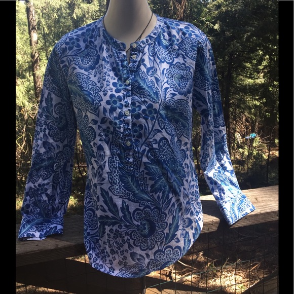 J. Crew Tops - J .Crew cotton floral print light blue floral long sleeve print blouse HPx2